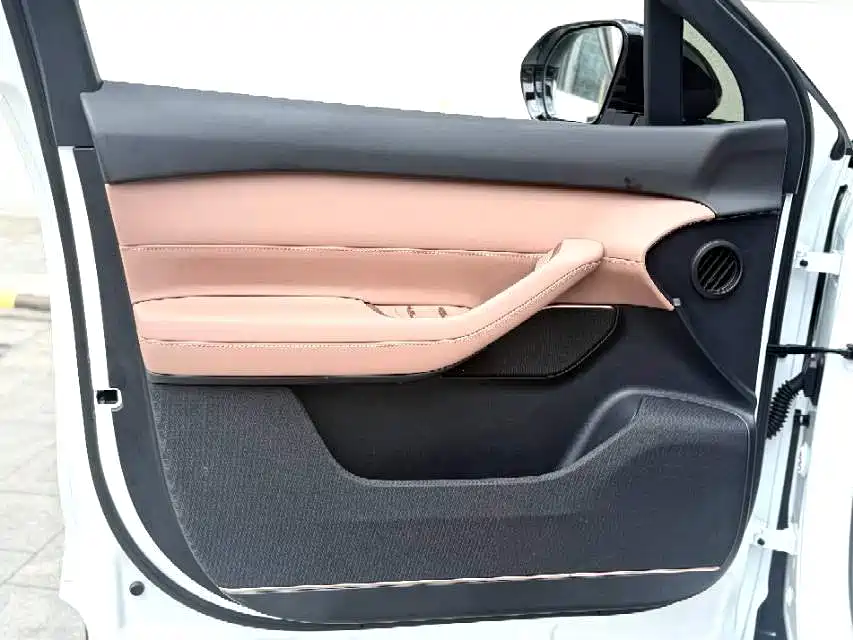NIO ES6 — миниатюра 6