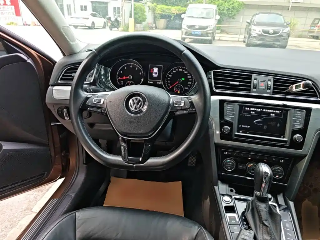 Volkswagen Lamando — миниатюра 11