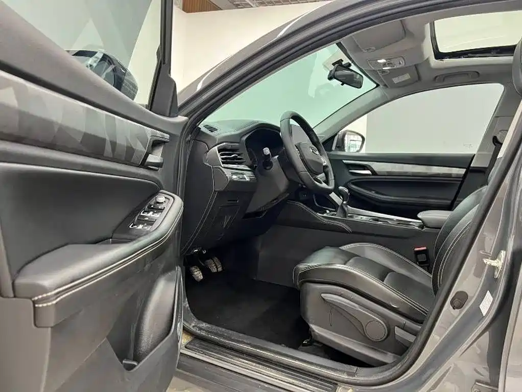 Geely Vision X6 — миниатюра 10