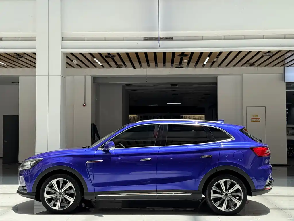 Roewe MARVEL X — миниатюра 8