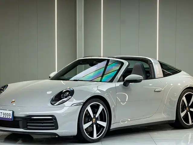 Porsche 911 2023 Targa 4 3.0 T — фото 1