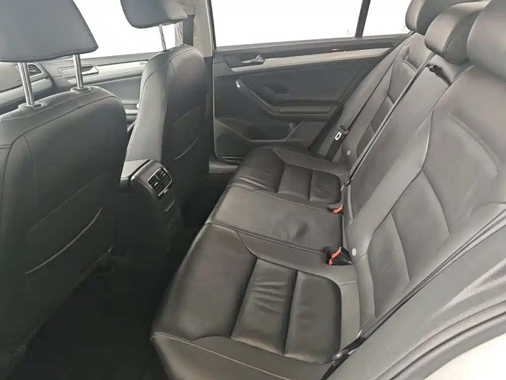 Volkswagen Sagitar — миниатюра 17