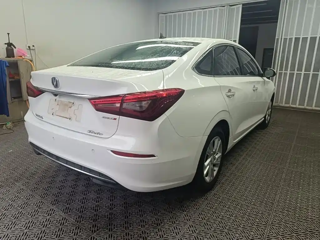 Changan Eado — миниатюра 7