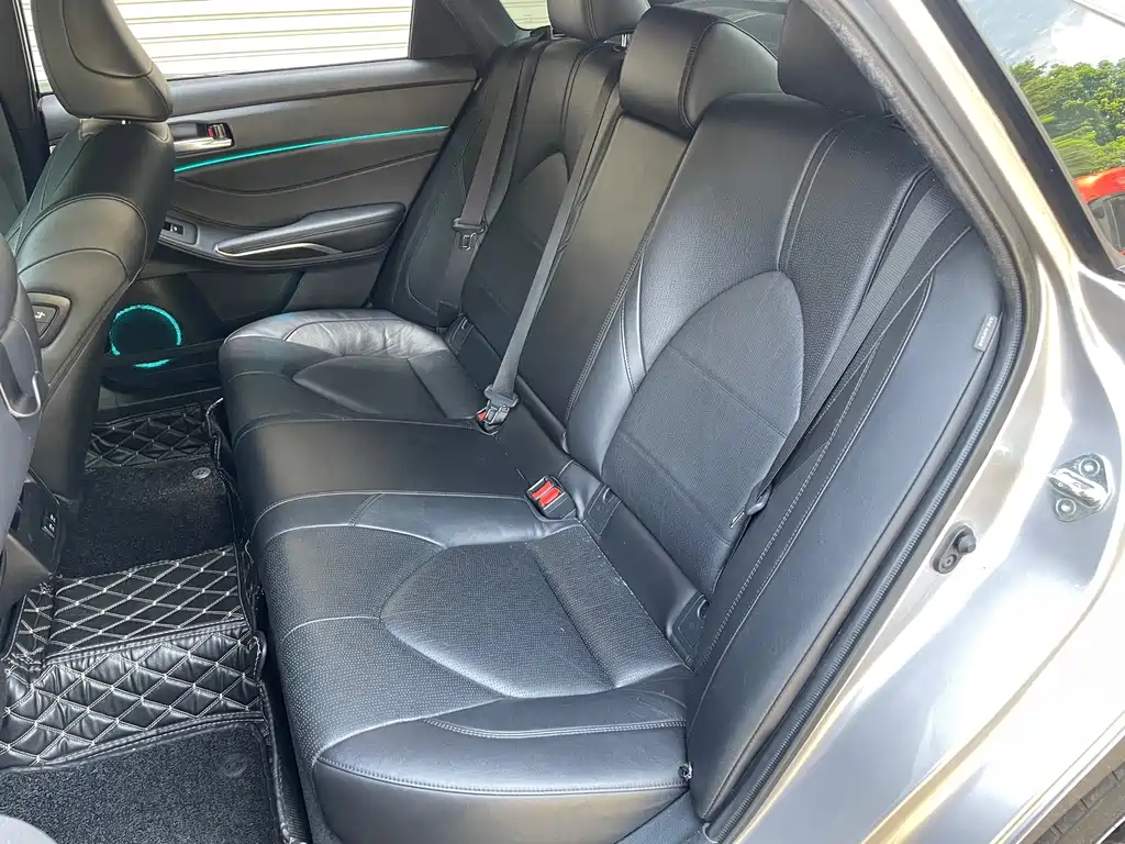 Toyota Avalon — миниатюра 14