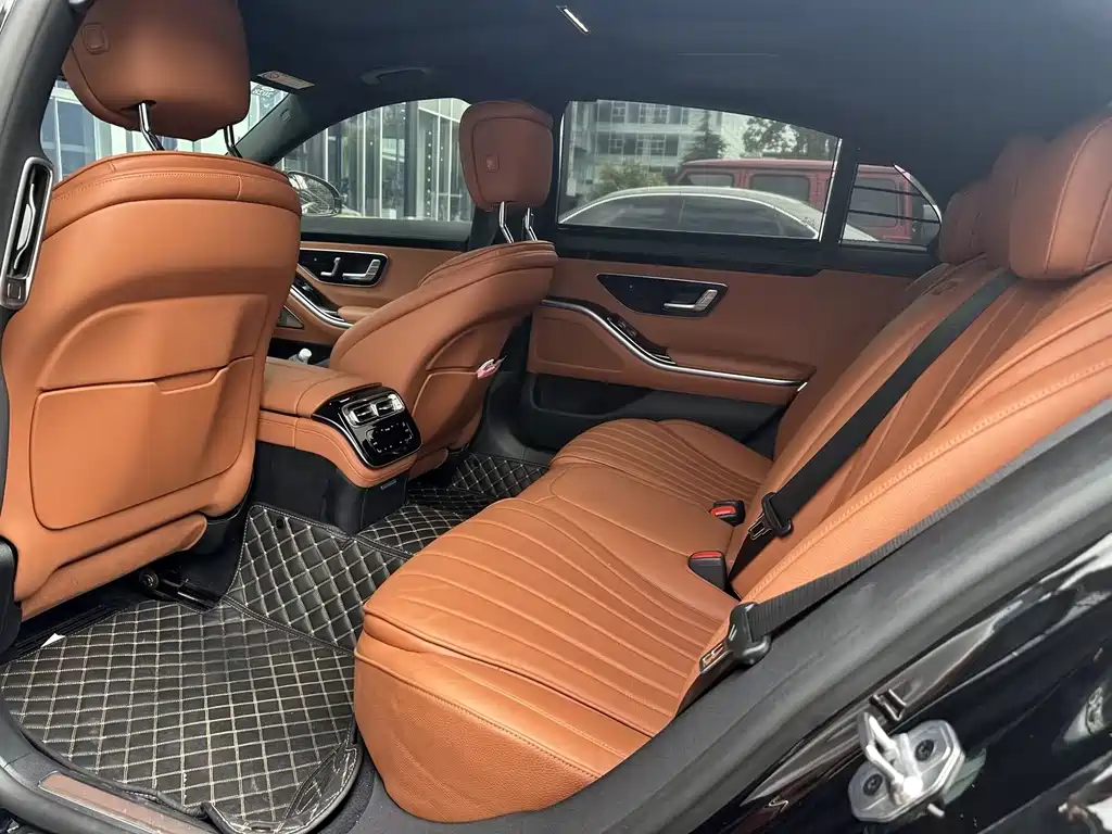 Mercedes-Benz S-Class — миниатюра 7