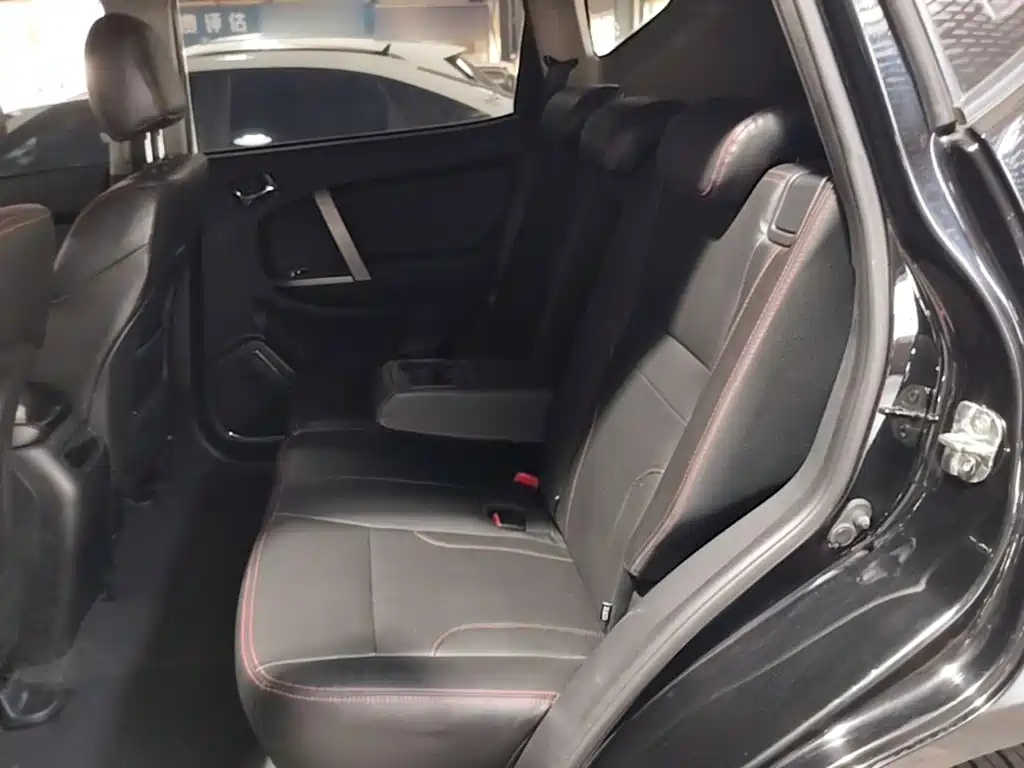 Geely GX7 — миниатюра 17