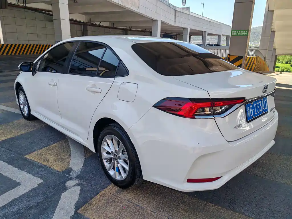 Toyota Corolla — миниатюра 6