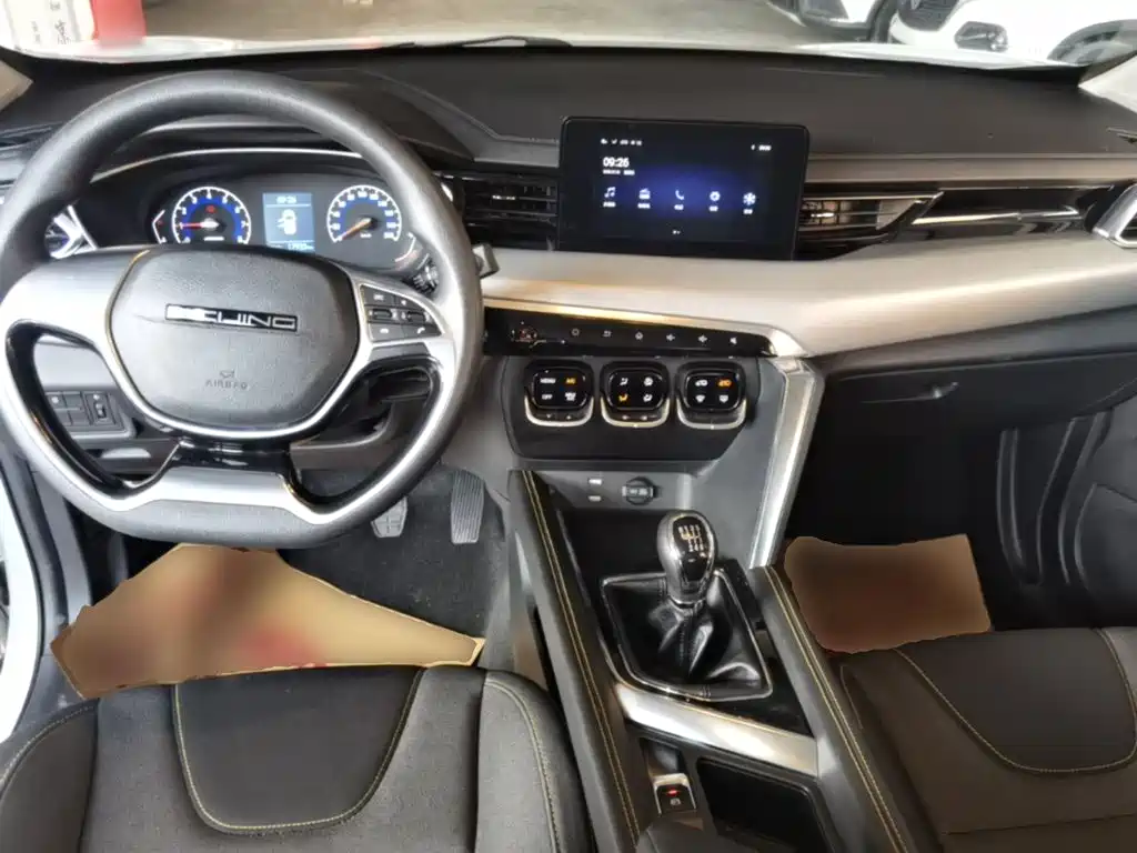 BAIC X3 — миниатюра 10