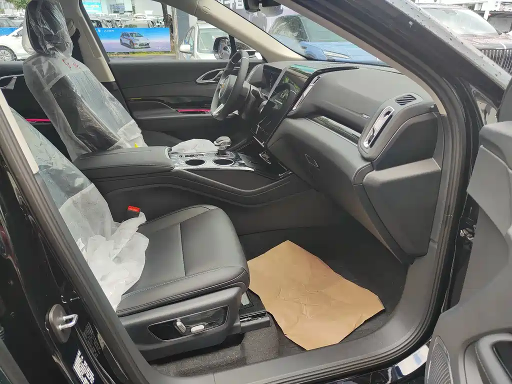 Hongqi Hongqi HS3 PHEV — миниатюра 17