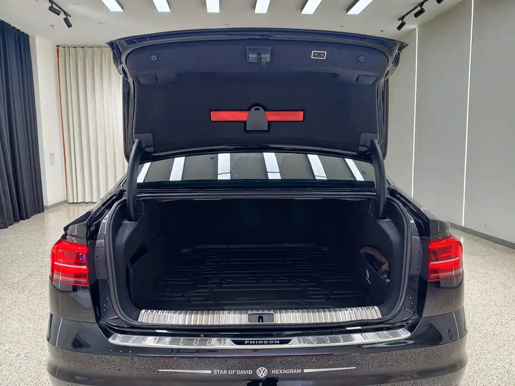 Volkswagen Phideon — миниатюра 33