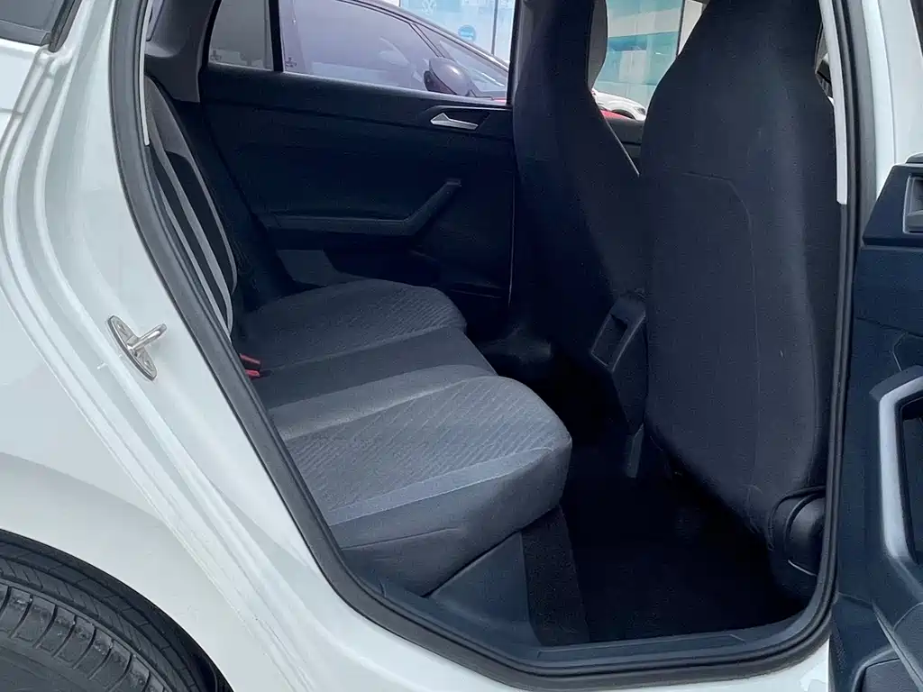 Volkswagen Lavida — миниатюра 6