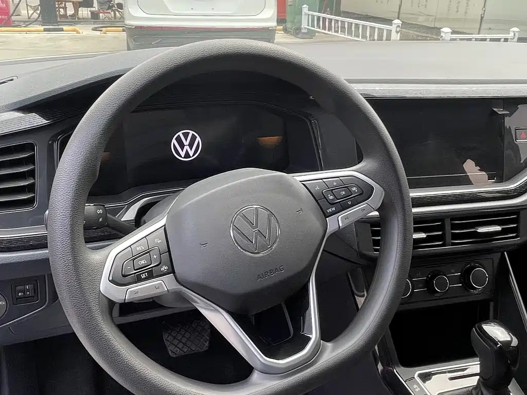 Volkswagen Lavida — миниатюра 14
