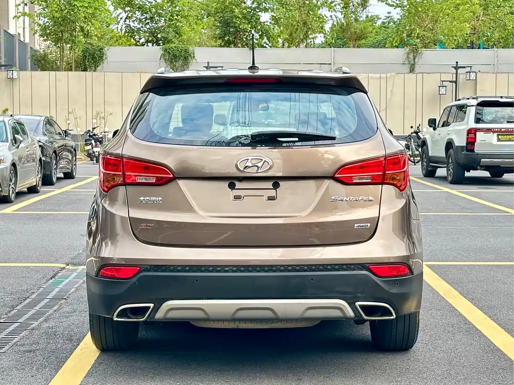 Hyundai Santa Fe — миниатюра 5