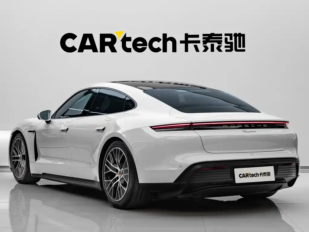 Porsche Taycan — миниатюра 6