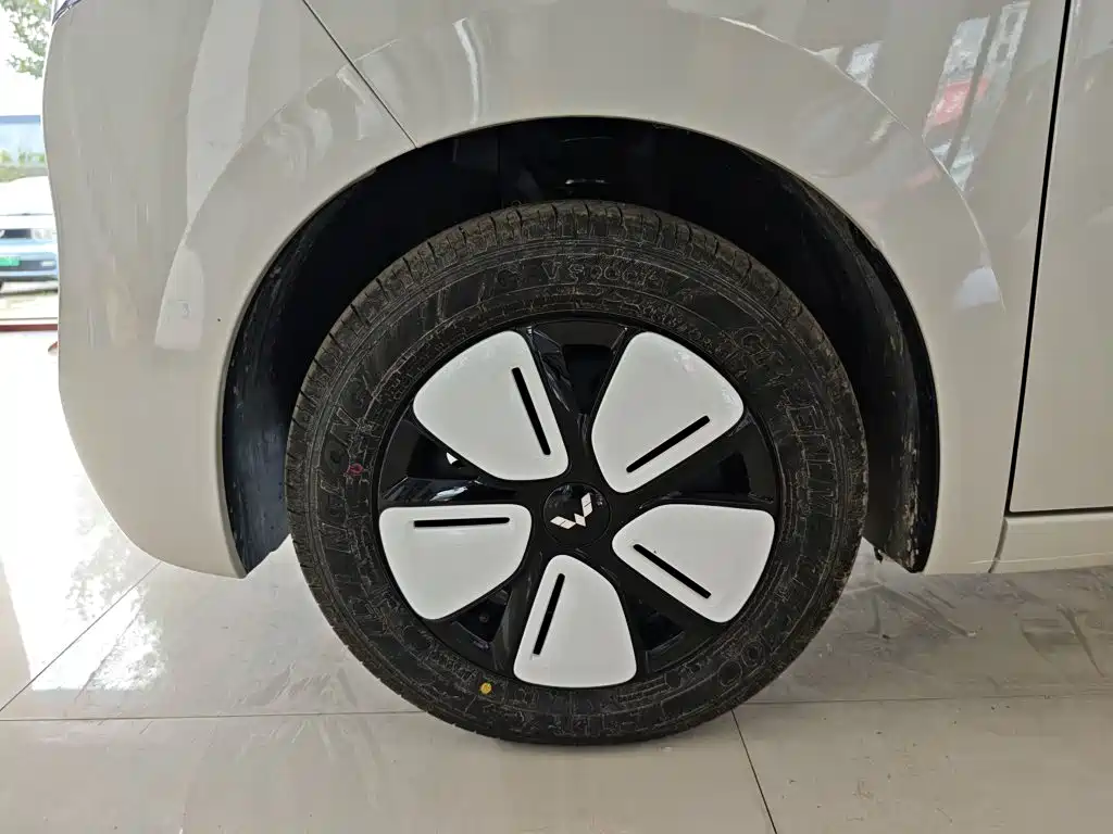 Wuling MINIEV — миниатюра 23