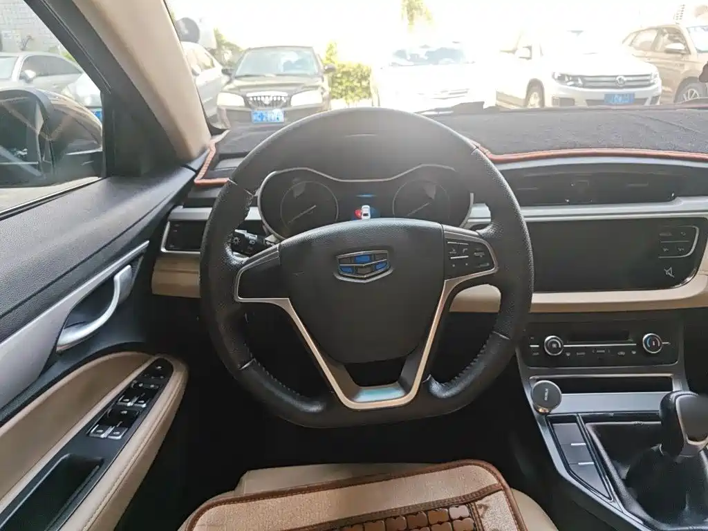Geely Emgrand — миниатюра 3