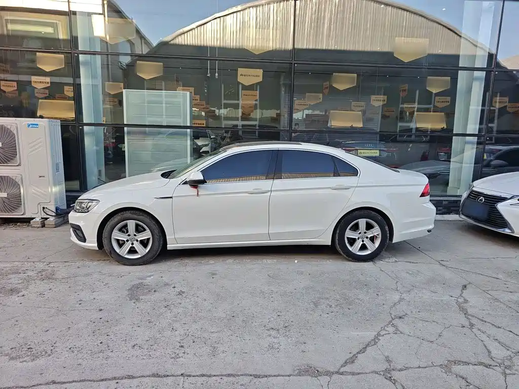 Volkswagen Lamando — миниатюра 5