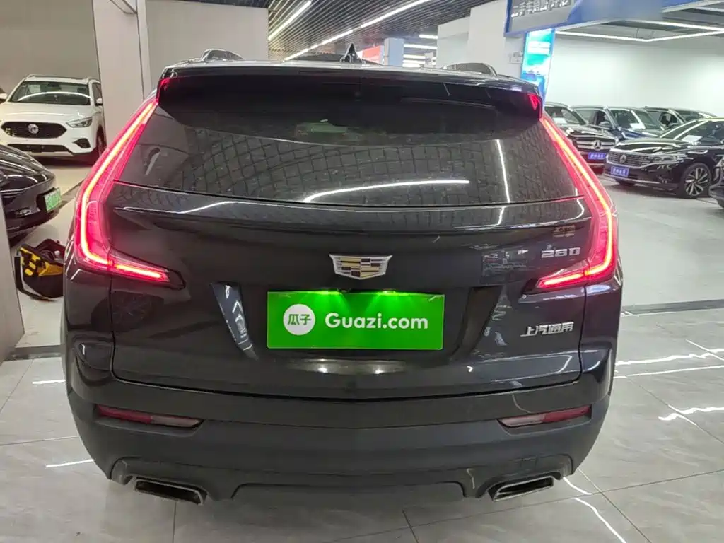 Cadillac XT4 — миниатюра 6