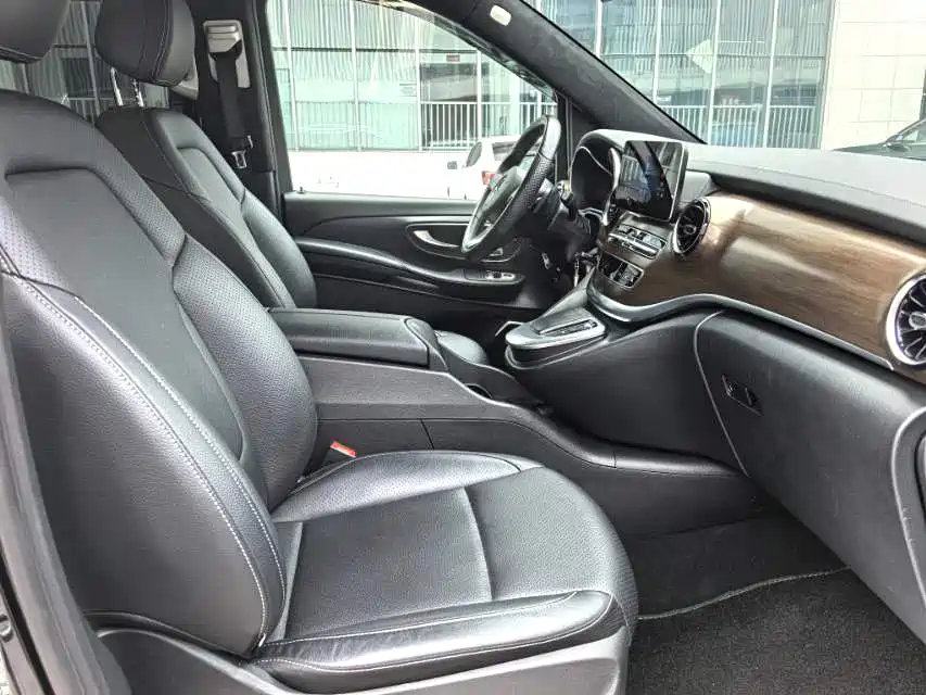 Mercedes-Benz V-Class — миниатюра 3