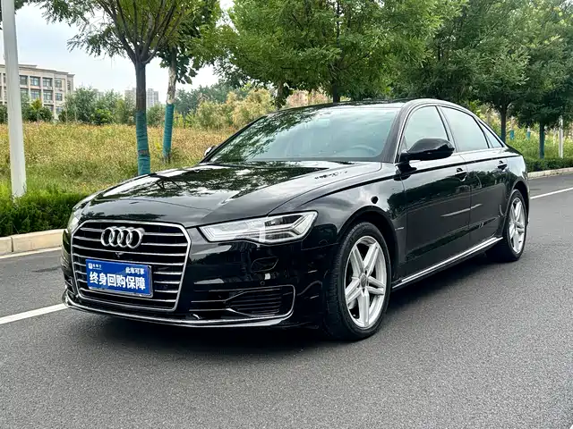 Audi A6L — фото 1