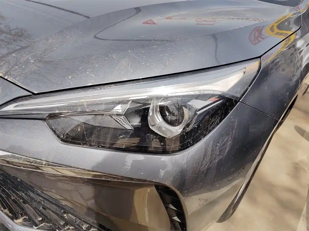 ROEWE  I5
