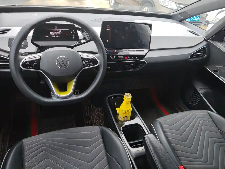 Volkswagen ID.3 — миниатюра 12