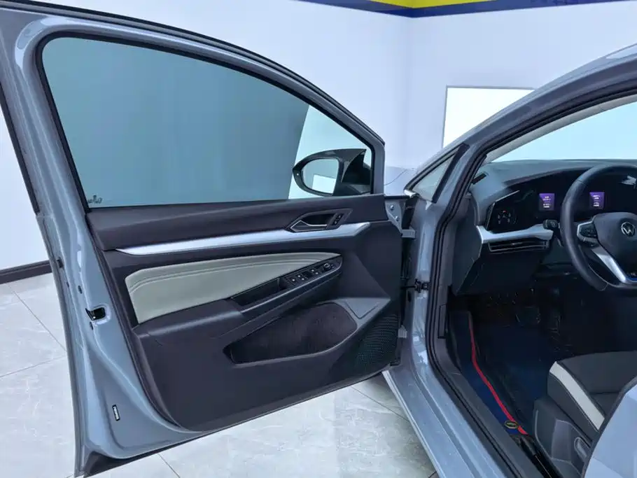 Volkswagen Golf — миниатюра 7