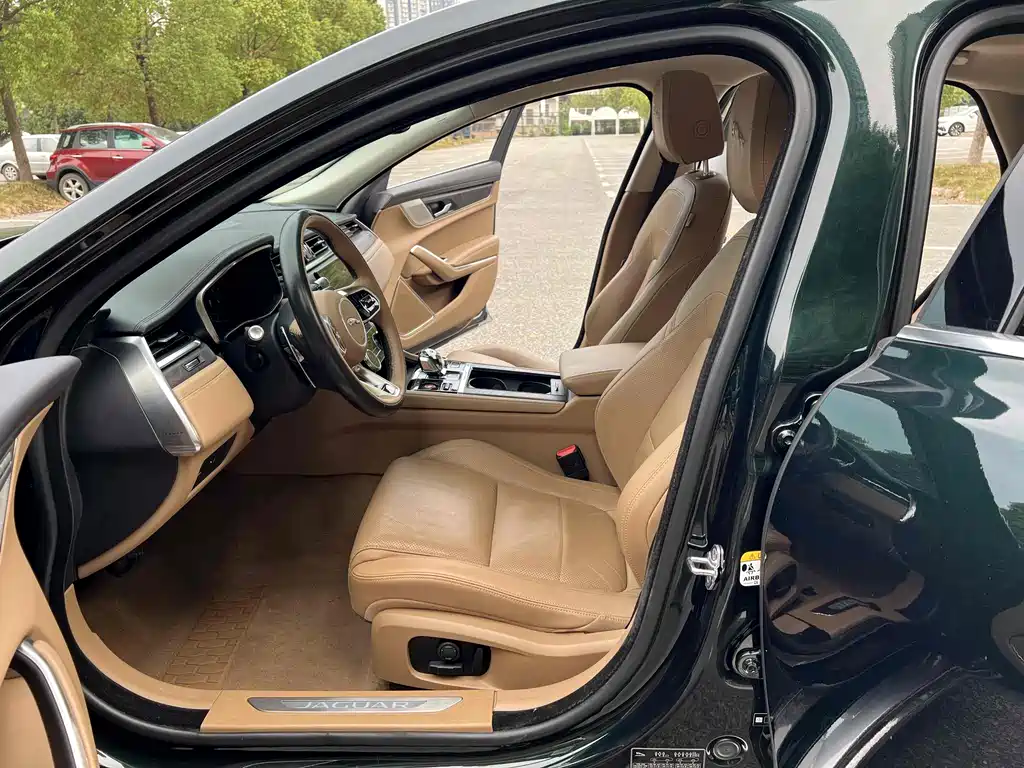 Jaguar XFL 2022 XFL 2.0T P250 Premium Luxury