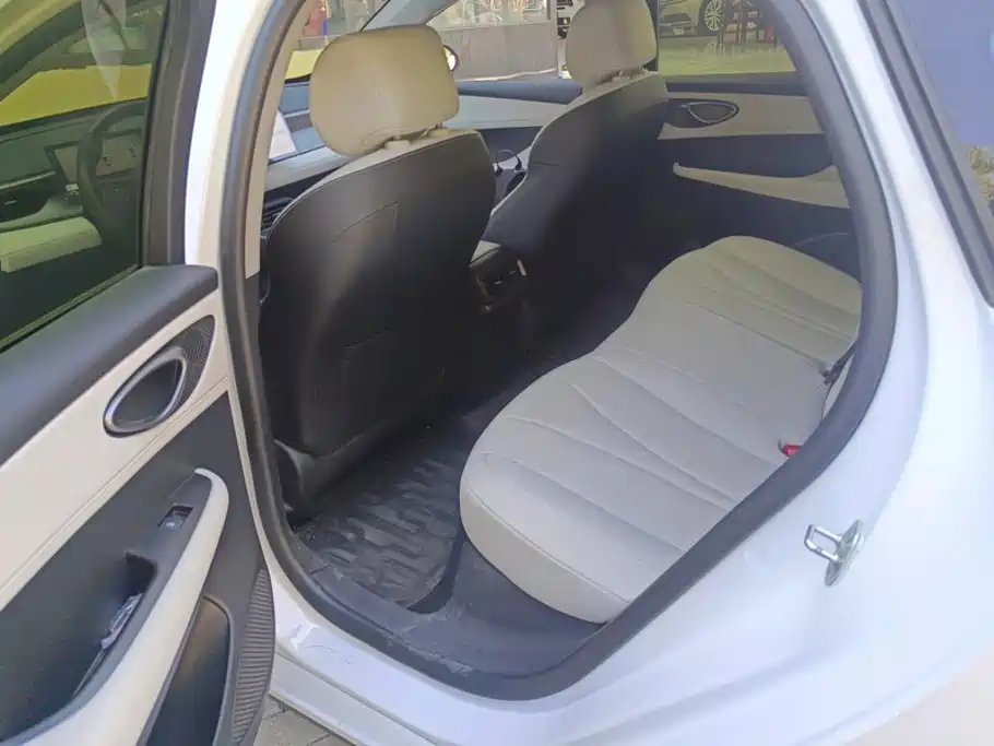 BYD Seal 05 DM-i — миниатюра 11