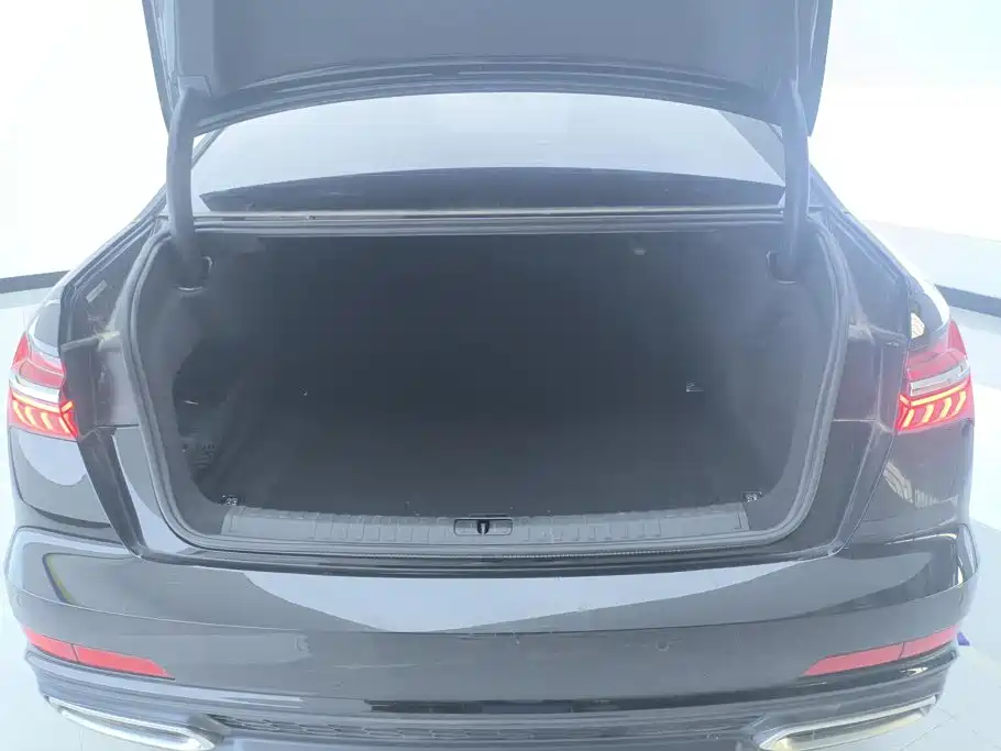 Audi A6L — миниатюра 4