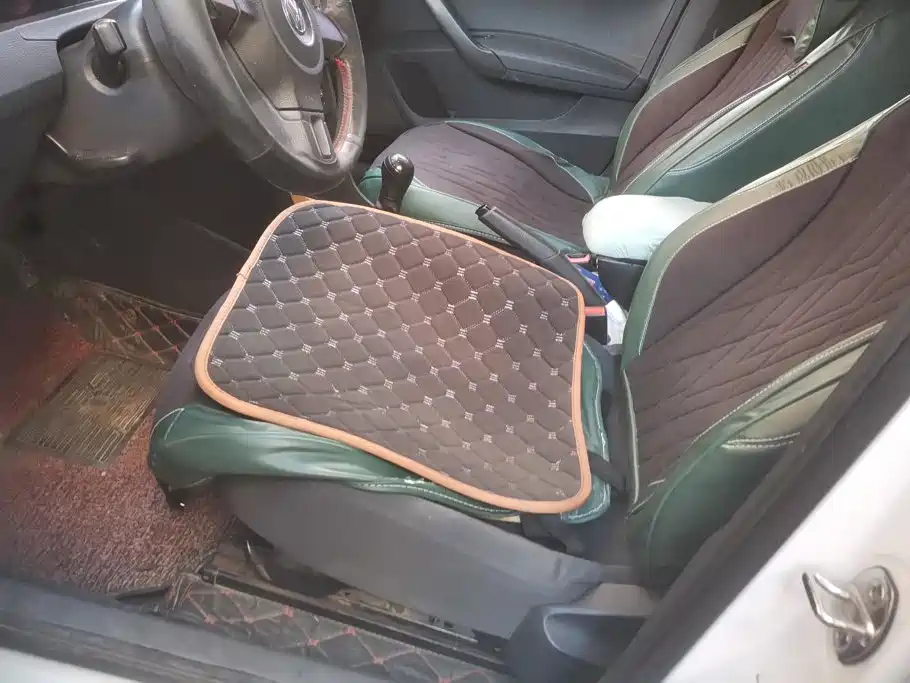 Volkswagen Santana — миниатюра 9