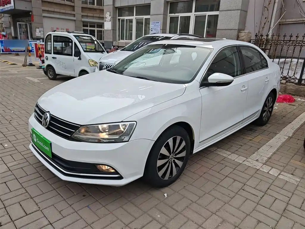 Volkswagen Sagitar 2017