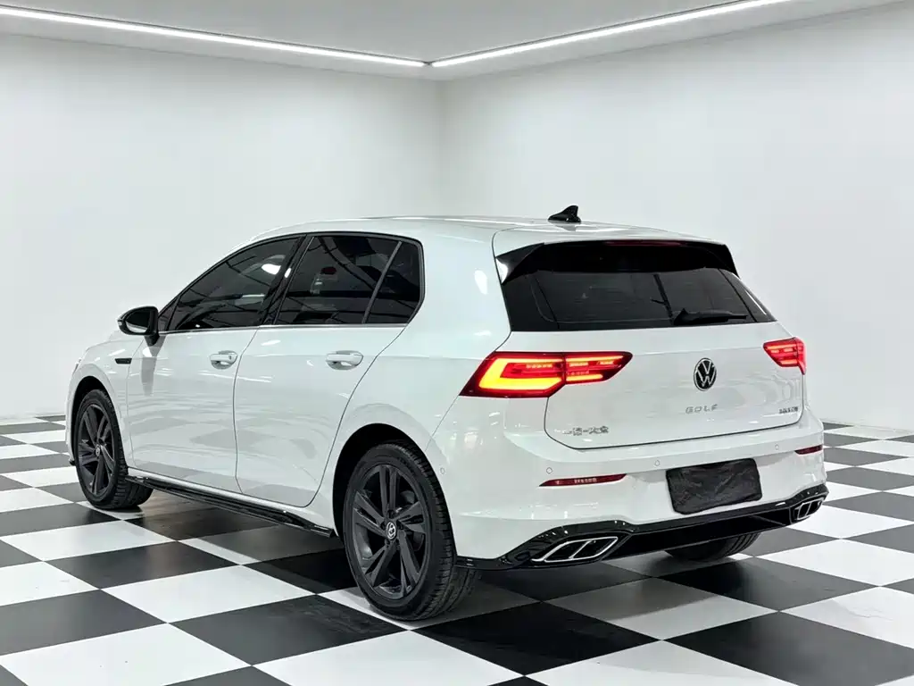 Volkswagen Golf — миниатюра 4