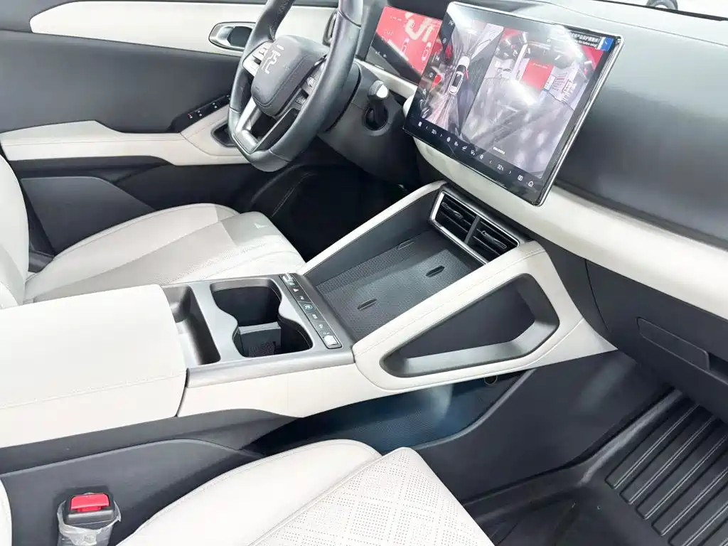 BYD Yuan UP — миниатюра 26