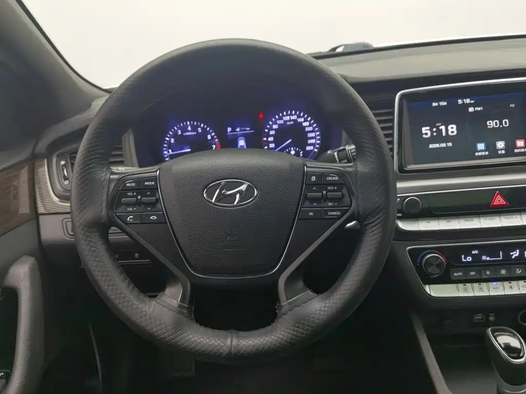 Hyundai Sonata — миниатюра 11