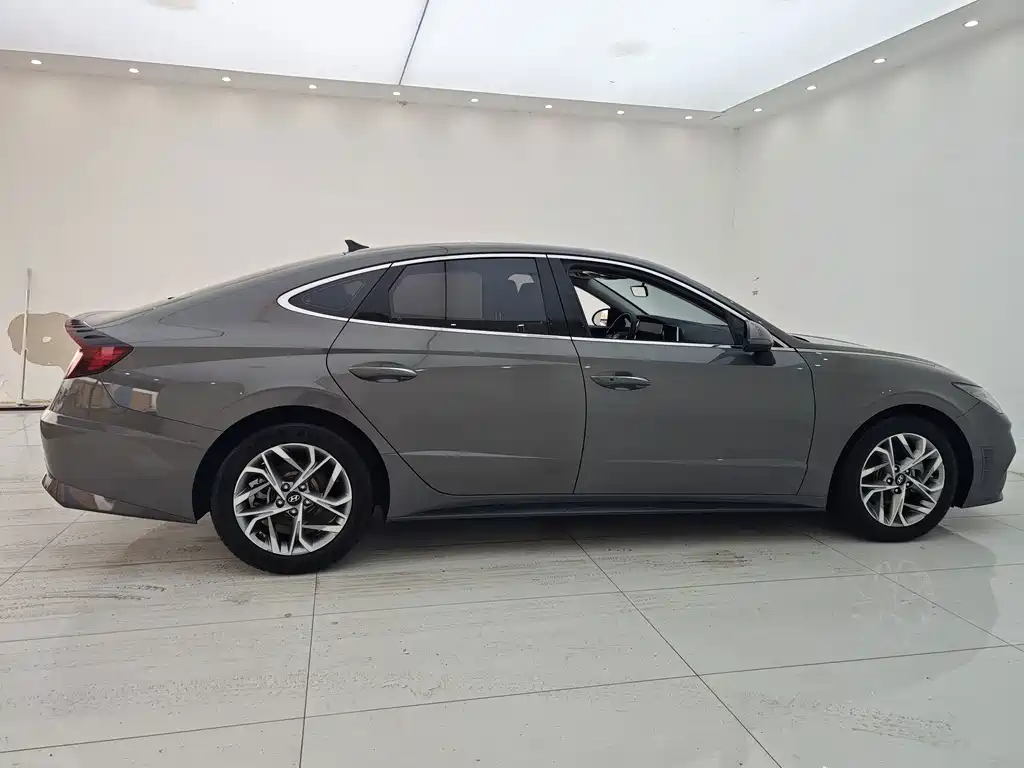 Hyundai Sonata — миниатюра 26
