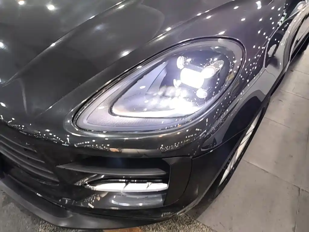 Porsche Macan — миниатюра 24