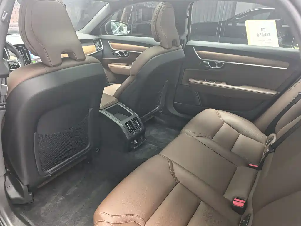 Volvo S90 — миниатюра 7
