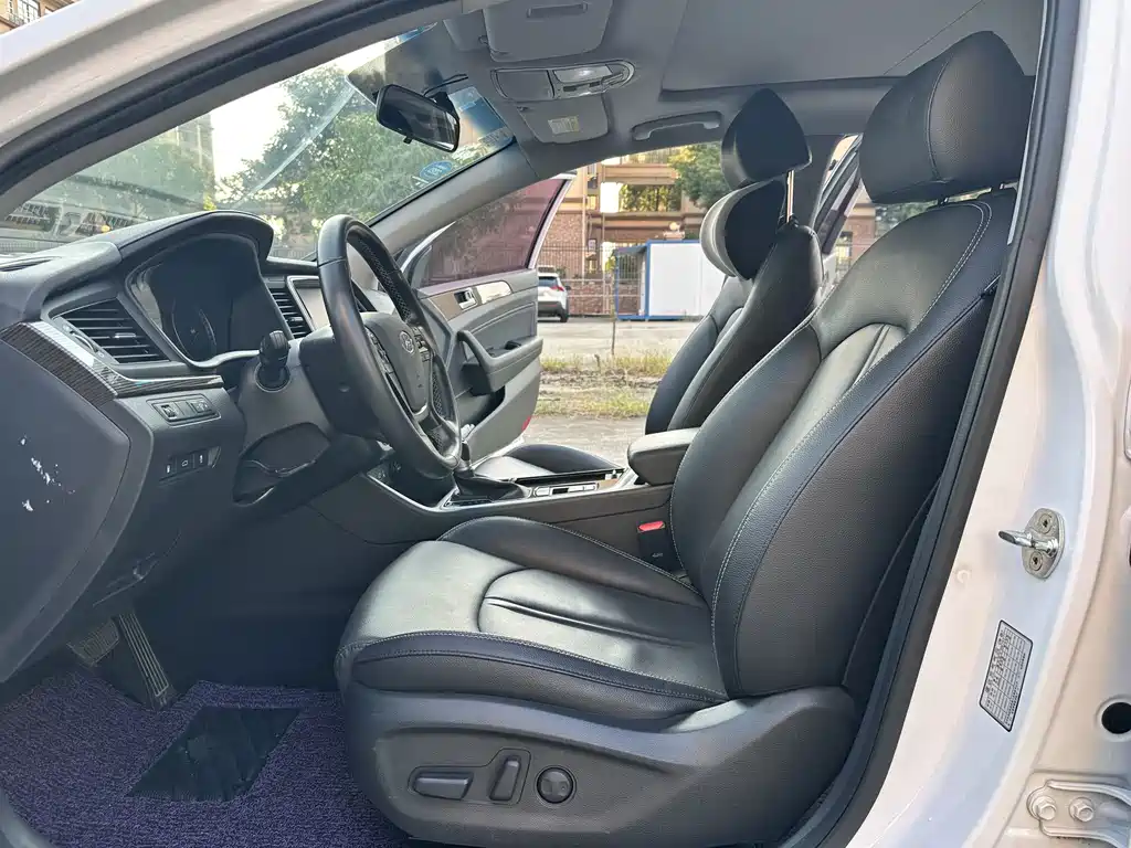 Hyundai Sonata PHEV — миниатюра 4