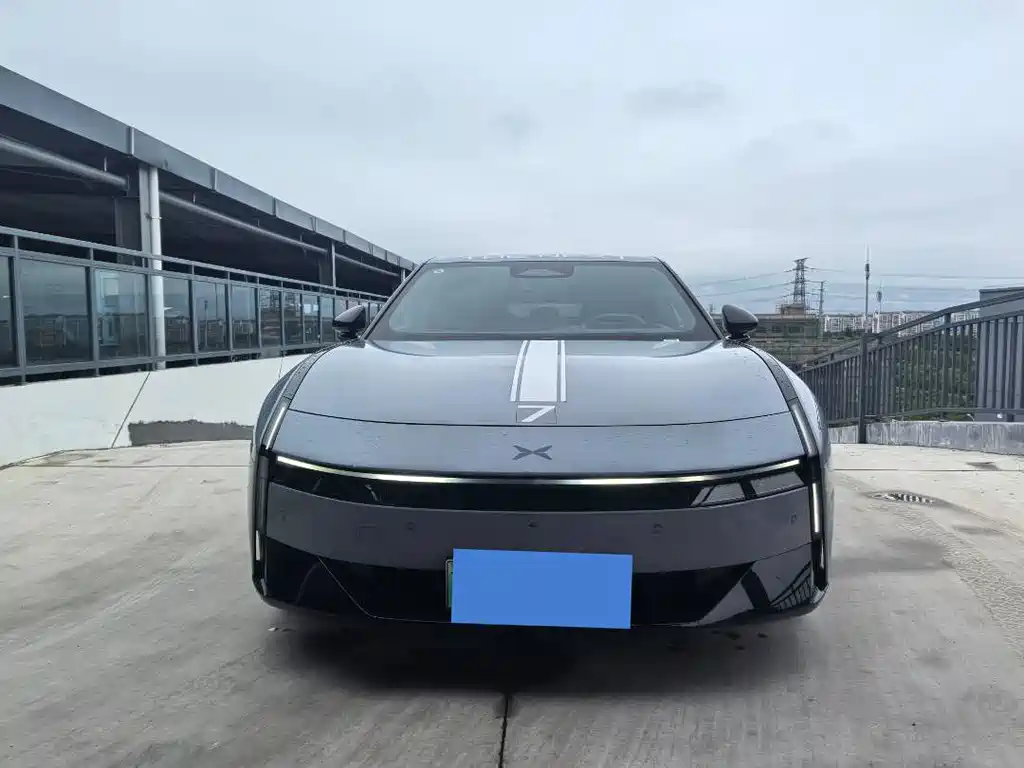 XPeng P7 — миниатюра 2