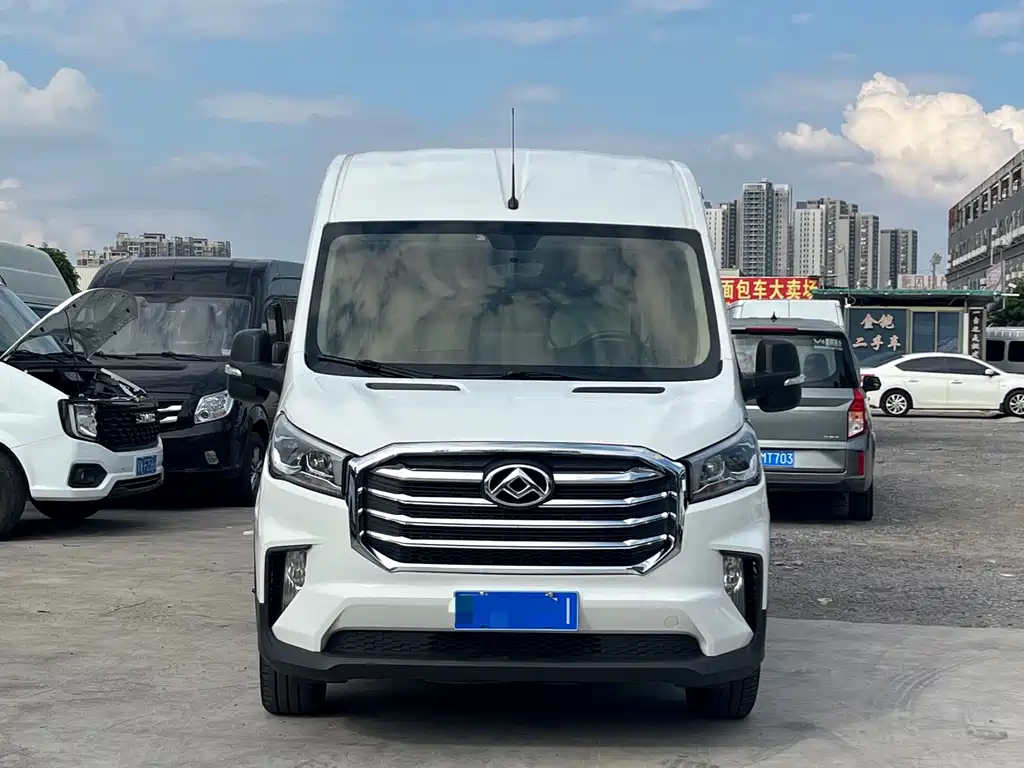 MAXUS V90 — миниатюра 2