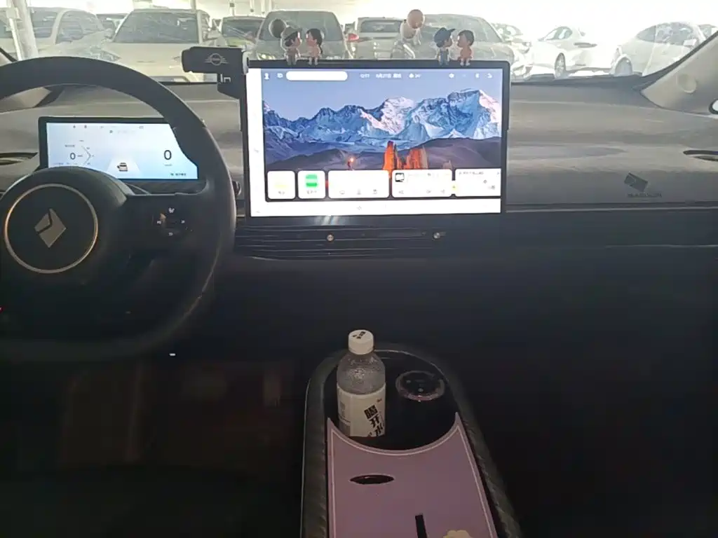 Baojun Yunduo — миниатюра 13