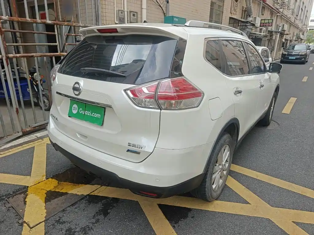 Nissan X-Trail — миниатюра 7
