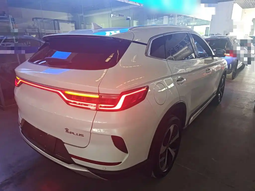 BYD PLUS New Energy — миниатюра 7