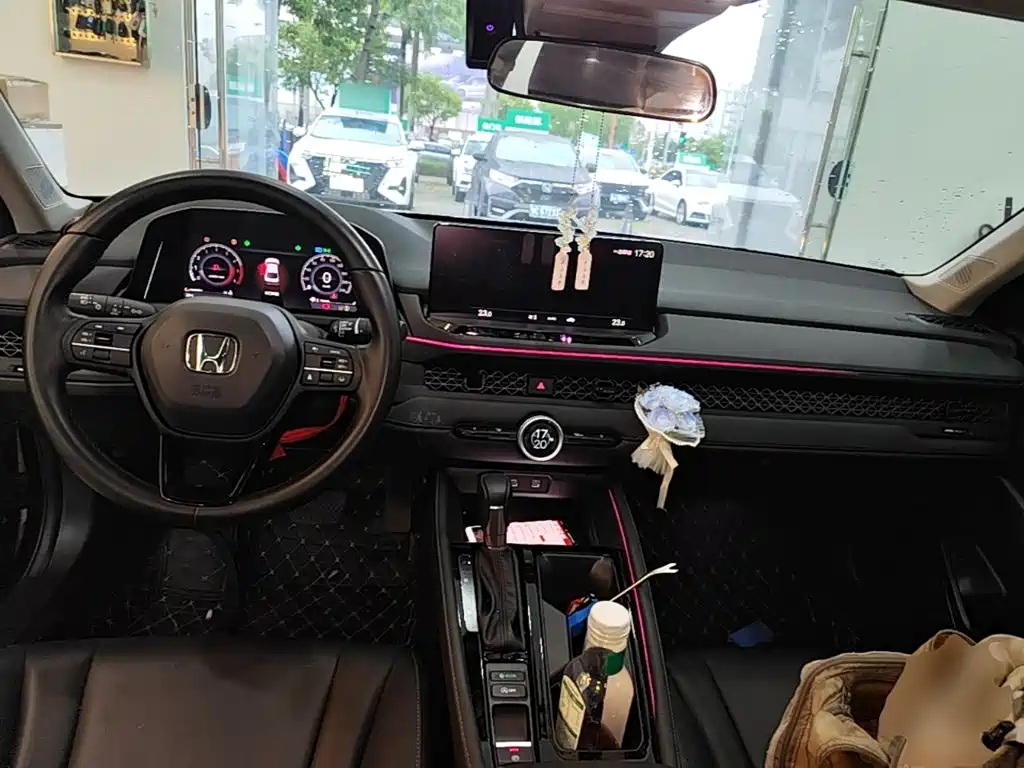 Honda Accord — миниатюра 10
