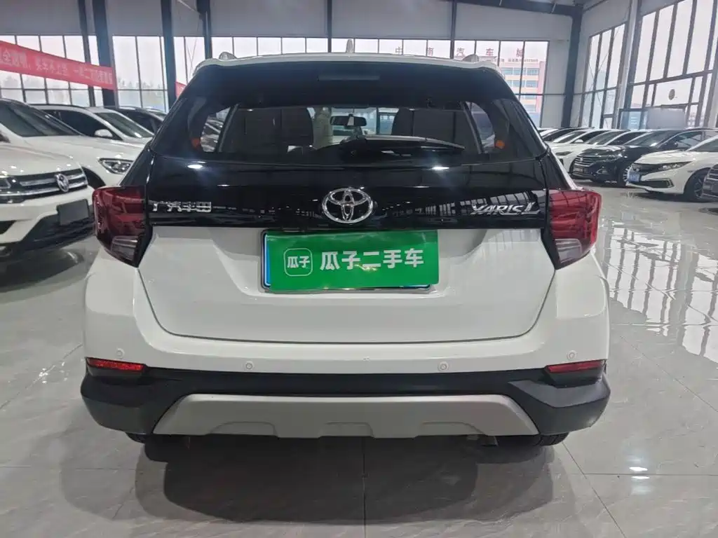 Toyota Yaris L — миниатюра 6