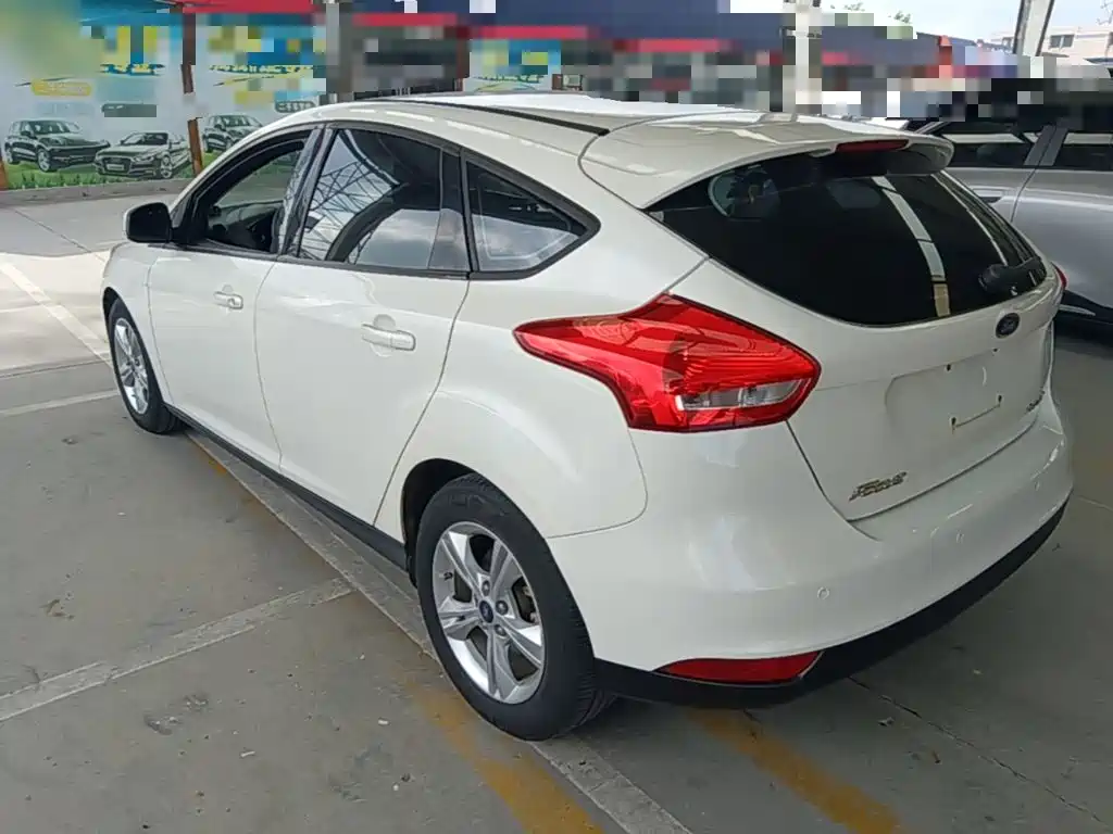 Ford Focus — миниатюра 5