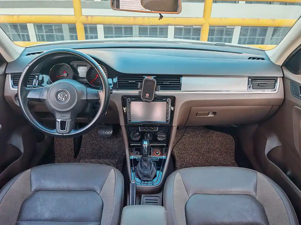 Volkswagen Bora — миниатюра 8