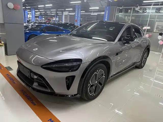 XIAOMI CAR XIAOMI YU7 2025