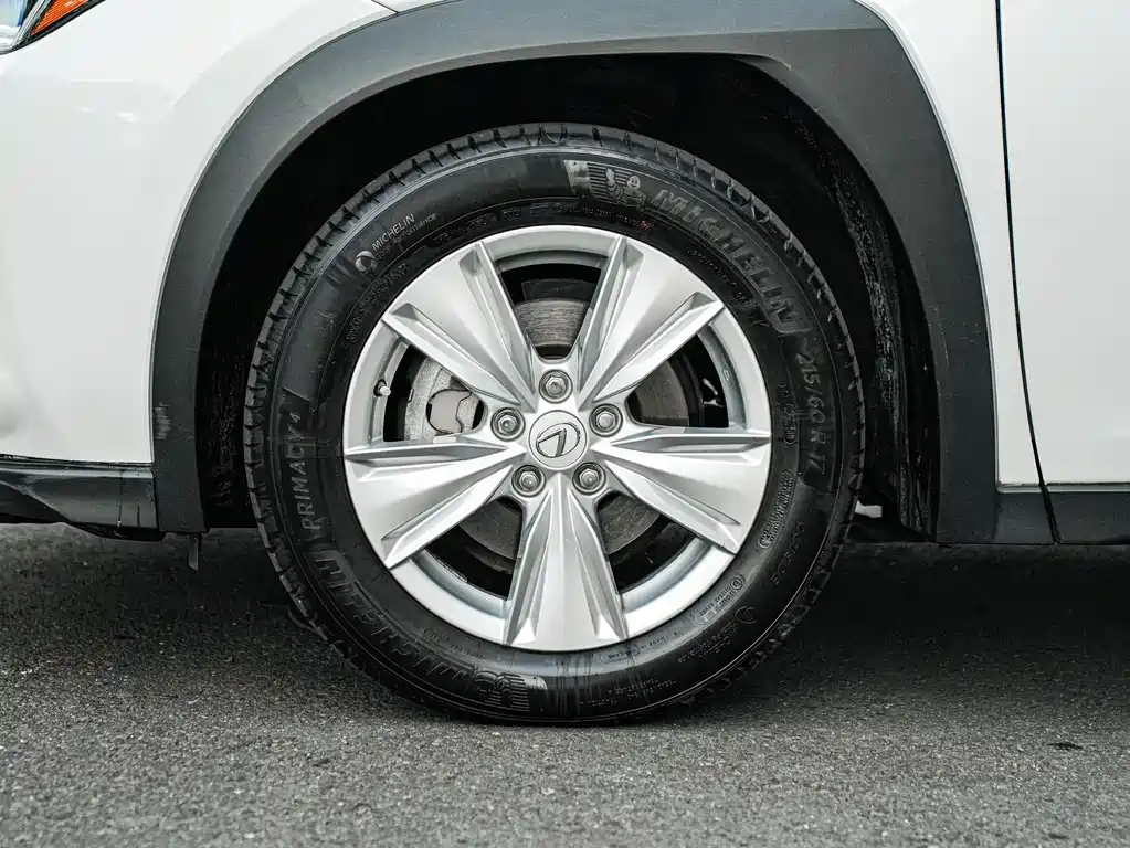 Lexus UX — миниатюра 8